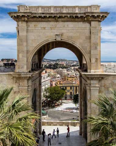 Guides conférenciers SARDAIGNE, VOYAGES CULTURELS, EXCURSIONS GUIDÉES, RANDONNÉES, ATELIER CUISINE, STAGES DE CUISINE, VISITES AVEC GUIDE PROFESSIONNEL, CIRCUITS DE SARDAIGNE, SÉJOUR LINGUISTIQUE D'ITALIEN, ITINERAIRES SUR MESURE