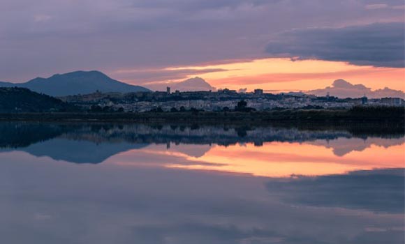 Guides conférenciers SARDAIGNE, VOYAGES CULTURELS, EXCURSIONS GUIDÉES, RANDONNÉES, ATELIER CUISINE, STAGES DE CUISINE, VISITES AVEC GUIDE PROFESSIONNEL, CIRCUITS DE SARDAIGNE, SÉJOUR LINGUISTIQUE D'ITALIEN, ITINERAIRES SUR MESURE