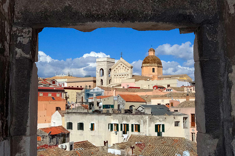 Guides conférenciers SARDAIGNE, VOYAGES CULTURELS, EXCURSIONS GUIDÉES, RANDONNÉES, ATELIER CUISINE, STAGES DE CUISINE, VISITES AVEC GUIDE PROFESSIONNEL, CIRCUITS DE SARDAIGNE, SÉJOUR LINGUISTIQUE D'ITALIEN, ITINERAIRES SUR MESURE