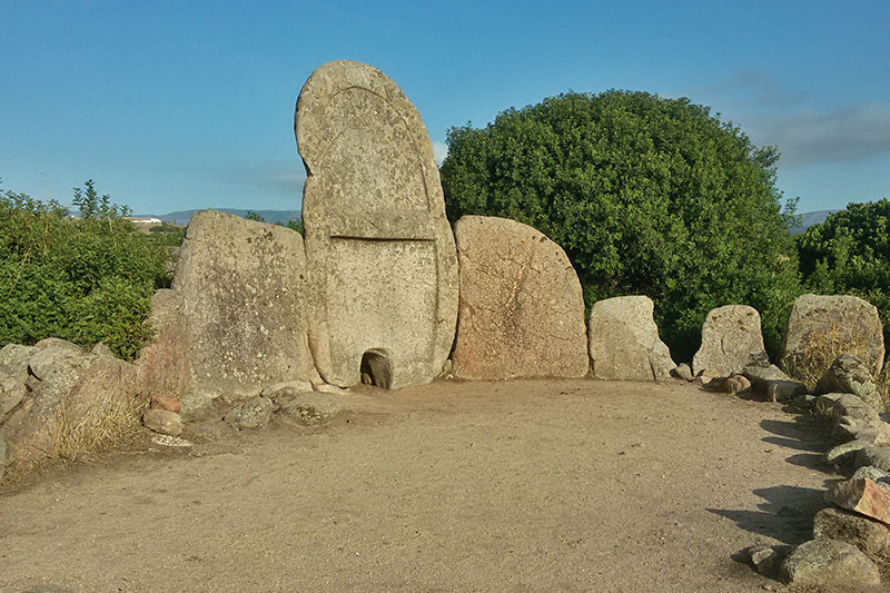 Guides conférenciers SARDAIGNE, VOYAGES CULTURELS, EXCURSIONS GUIDÉES, RANDONNÉES, ATELIER CUISINE, STAGES DE CUISINE, VISITES AVEC GUIDE PROFESSIONNEL, CIRCUITS DE SARDAIGNE, SÉJOUR LINGUISTIQUE D'ITALIEN, ITINERAIRES SUR MESURE