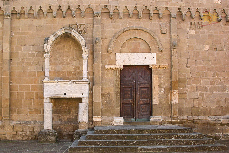 Guides conférenciers SARDAIGNE, VOYAGES CULTURELS, EXCURSIONS GUIDÉES, RANDONNÉES, ATELIER CUISINE, STAGES DE CUISINE, VISITES AVEC GUIDE PROFESSIONNEL, CIRCUITS DE SARDAIGNE, SÉJOUR LINGUISTIQUE D'ITALIEN, ITINERAIRES SUR MESURE