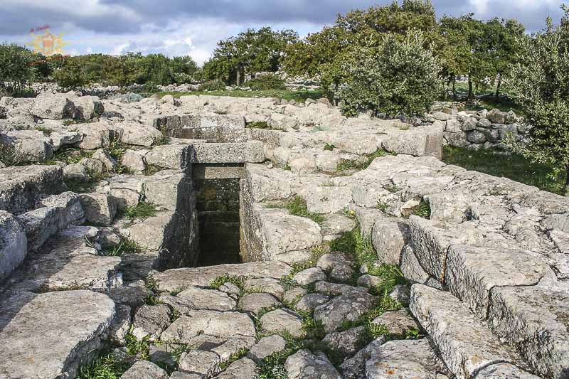 Guides conférenciers SARDAIGNE, VOYAGES CULTURELS, EXCURSIONS GUIDÉES, RANDONNÉES, ATELIER CUISINE, STAGES DE CUISINE, VISITES AVEC GUIDE PROFESSIONNEL, CIRCUITS DE SARDAIGNE, SÉJOUR LINGUISTIQUE D'ITALIEN, ITINERAIRES SUR MESURE