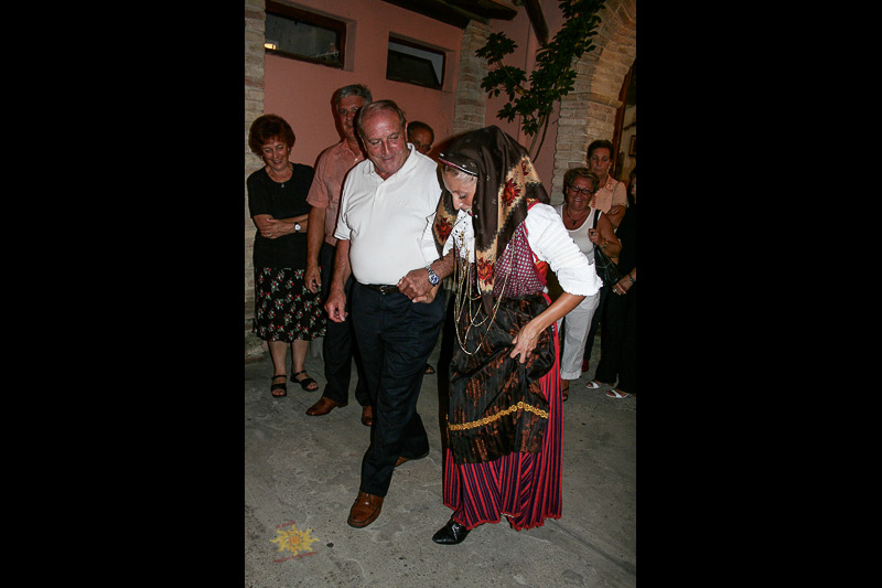 Guides conférenciers SARDAIGNE, VOYAGES CULTURELS, EXCURSIONS GUIDÉES, RANDONNÉES, ATELIER CUISINE, STAGES DE CUISINE, VISITES AVEC GUIDE PROFESSIONNEL, CIRCUITS DE SARDAIGNE, SÉJOUR LINGUISTIQUE D'ITALIEN, ITINERAIRES SUR MESURE