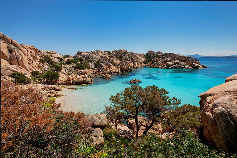 Guides conférenciers SARDAIGNE, VOYAGES CULTURELS, EXCURSIONS GUIDÉES, RANDONNÉES, ATELIER CUISINE, STAGES DE CUISINE, VISITES AVEC GUIDE PROFESSIONNEL, CIRCUITS DE SARDAIGNE, SÉJOUR LINGUISTIQUE D'ITALIEN, ITINERAIRES SUR MESURE