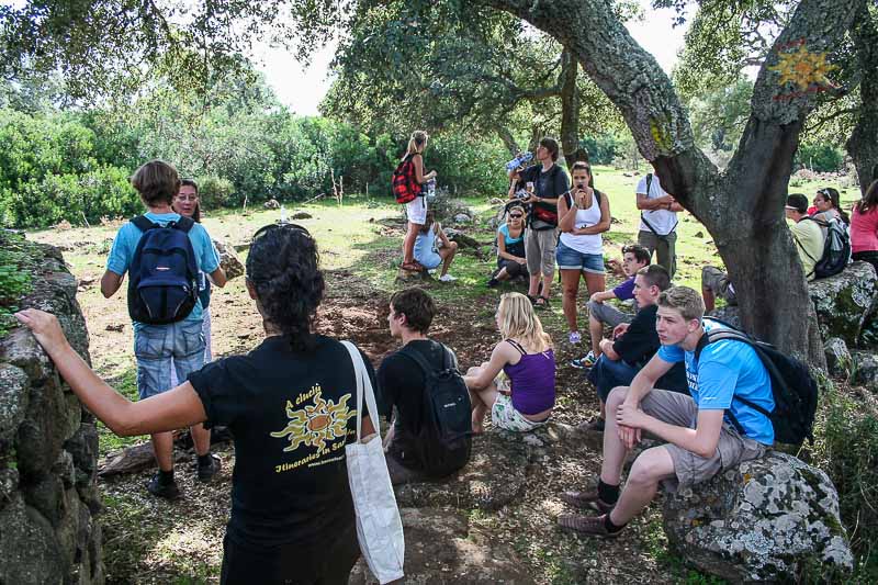 Guides conférenciers SARDAIGNE, VOYAGES CULTURELS, EXCURSIONS GUIDÉES, RANDONNÉES, ATELIER CUISINE, STAGES DE CUISINE, VISITES AVEC GUIDE PROFESSIONNEL, CIRCUITS DE SARDAIGNE, SÉJOUR LINGUISTIQUE D'ITALIEN, ITINERAIRES SUR MESURE