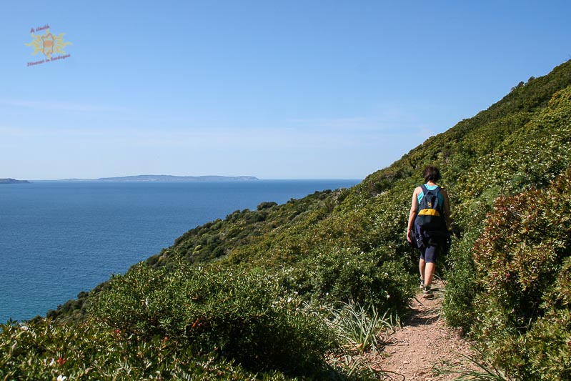 Guides conférenciers SARDAIGNE, VOYAGES CULTURELS, EXCURSIONS GUIDÉES, RANDONNÉES, ATELIER CUISINE, STAGES DE CUISINE, VISITES AVEC GUIDE PROFESSIONNEL, CIRCUITS DE SARDAIGNE, SÉJOUR LINGUISTIQUE D'ITALIEN, ITINERAIRES SUR MESURE