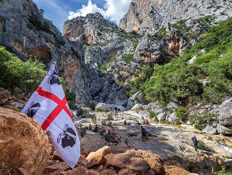 GUIDES CONFÉRENCIERES SARDAIGNE, VOYAGES CULTURELS, EXCURSIONS GUIDÉES, RANDONNÉES, ATELIER CUISINE, STAGES DE CUISINE, VISITES AVEC GUIDE PROFESSIONNEL, CIRCUITS DE SARDAIGNE, SÉJOUR LINGUISTIQUE D'ITALIEN, ITINERAIRES SUR MESURE